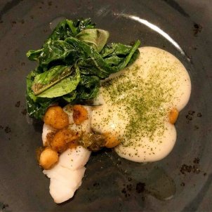 Bacalao con espinacas y crema de coliflor preview