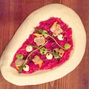 Carpaccio de llom amb escopinyes Carpaccio de llom amb escopinyes