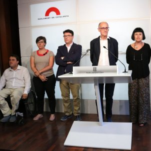 comissio per la dignitat parlament acn