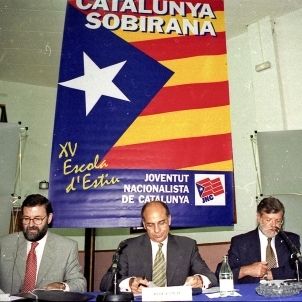 CpFXFZAWAAAr3vj_2_302x302.jpg