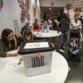 Mesa electoral referendum 1 O Sergi Alcazar 02