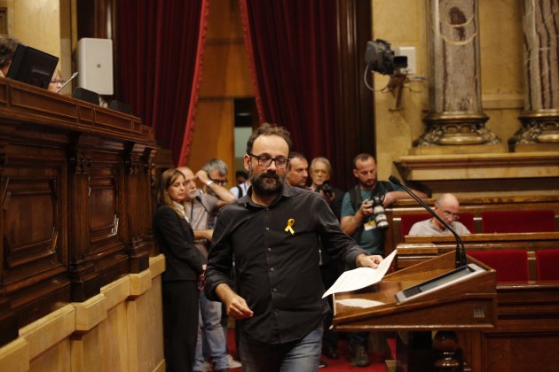 Benet Salellas Parlament - Sergi Alcazar