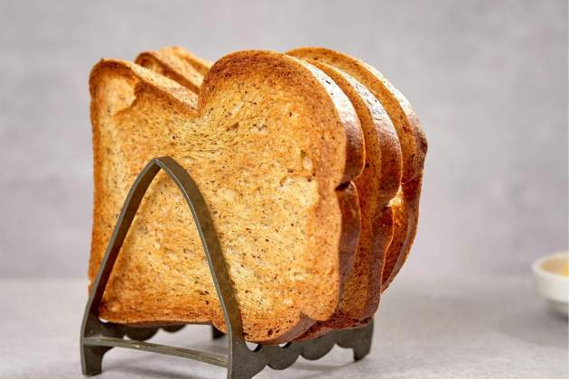 Descongelar el pa i torrar-lo / Foto: Unsplash