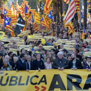 Independence march demands a new Catalan government to implement the Republic Independence march demands a new Catalan government to implement the Republic