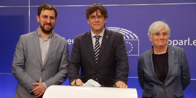 Catalan MEPs call on colleagues to condemn PP leader's presence at mass for Franco - Vimarsana News