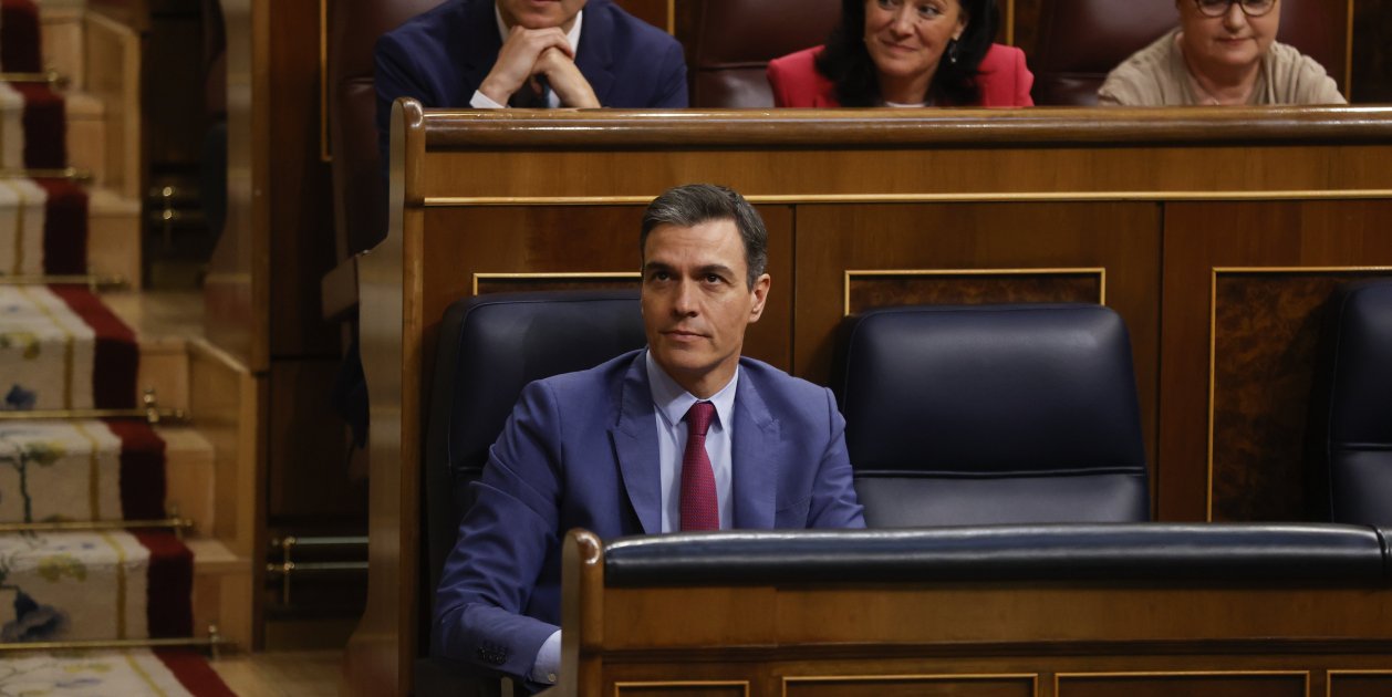 Sánchez wins vote, accuses Catalan parties of "unhealthy politics" and backs Robles - Vimarsana News