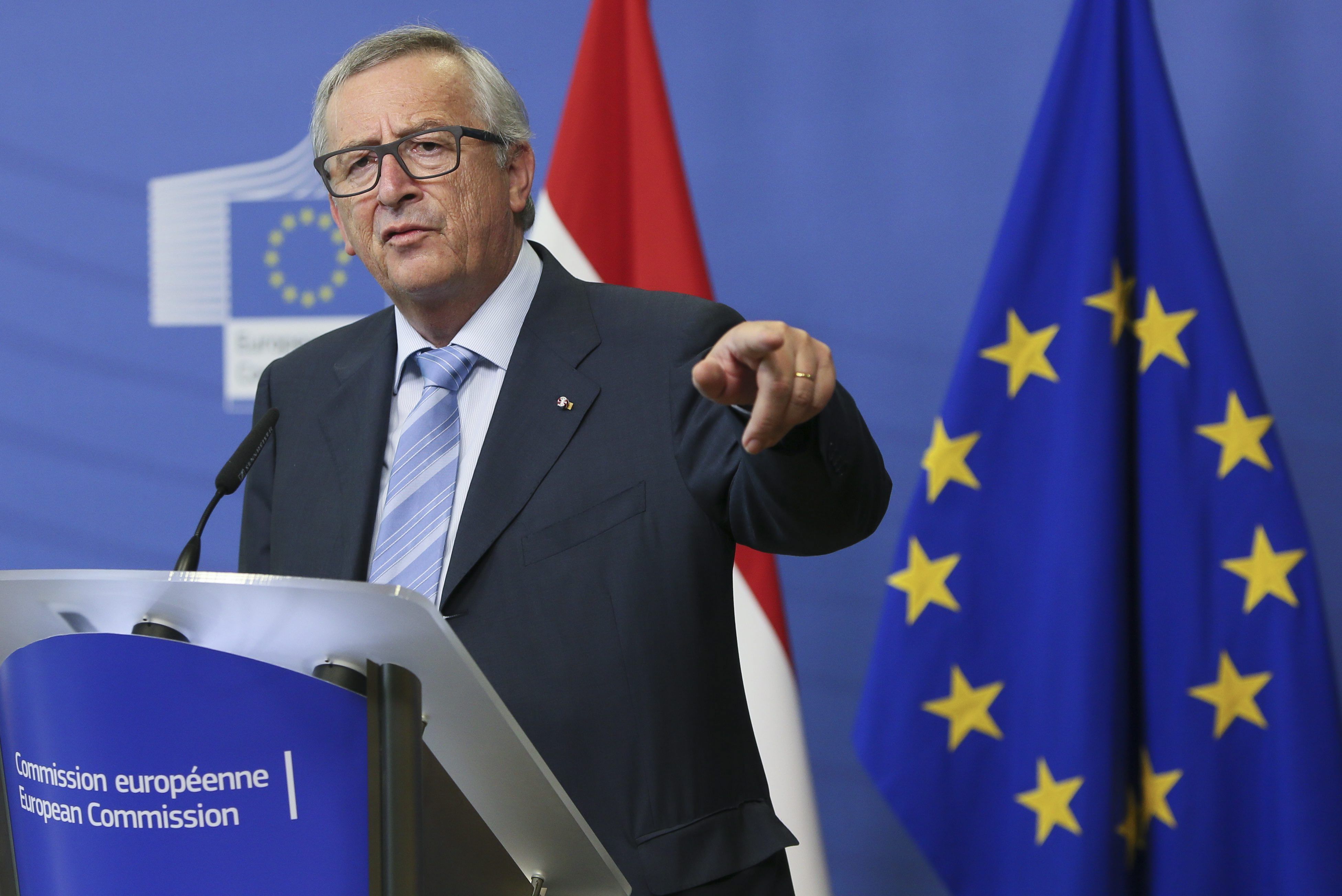 Juncker, Tusk call on Rajoy to avoid violence and negotiate