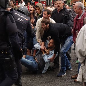 Police videos of attacks against Catalan referendum published Police videos of attacks against Catalan referendum published