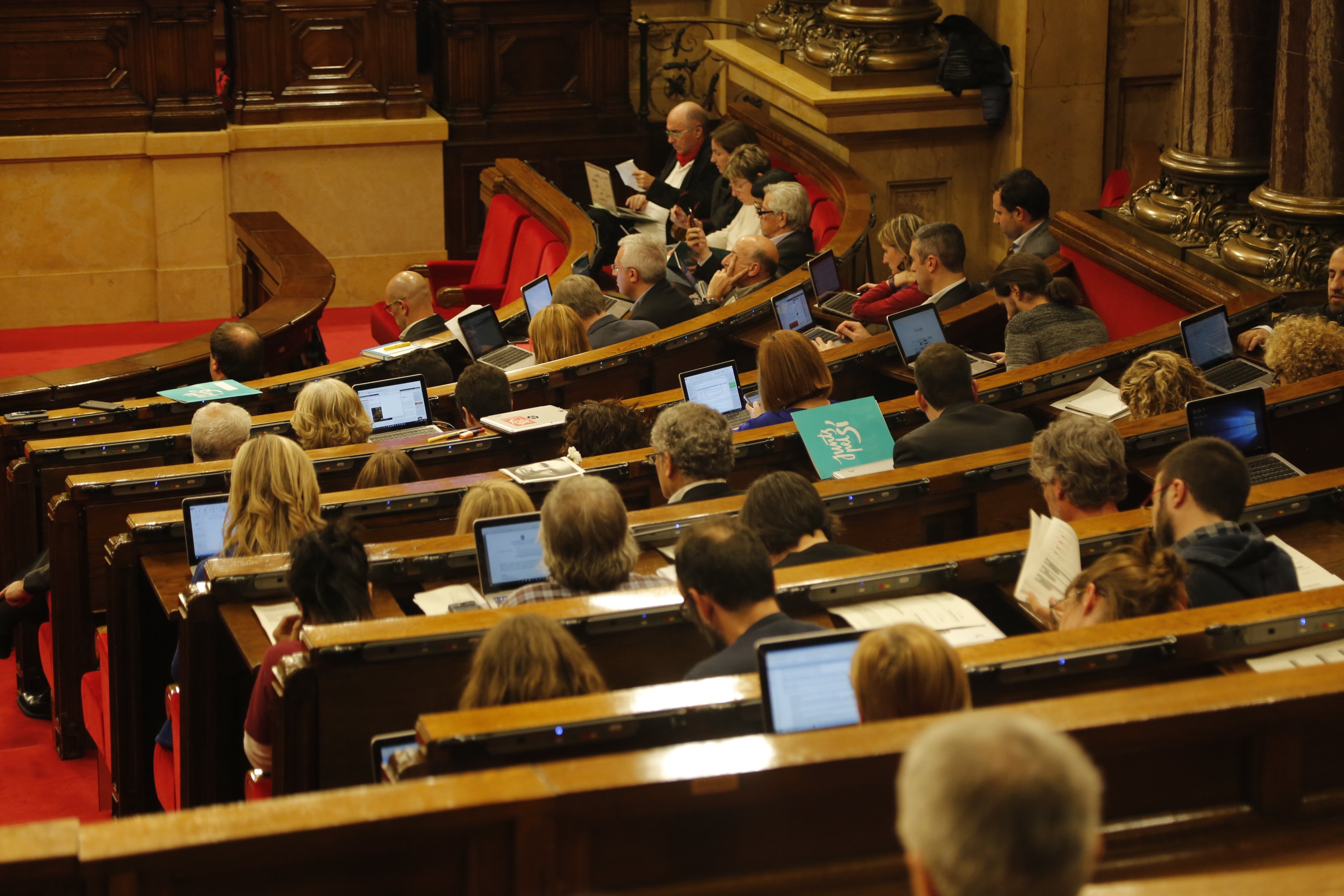 Catalan Parliament shoots past former record of press accreditations