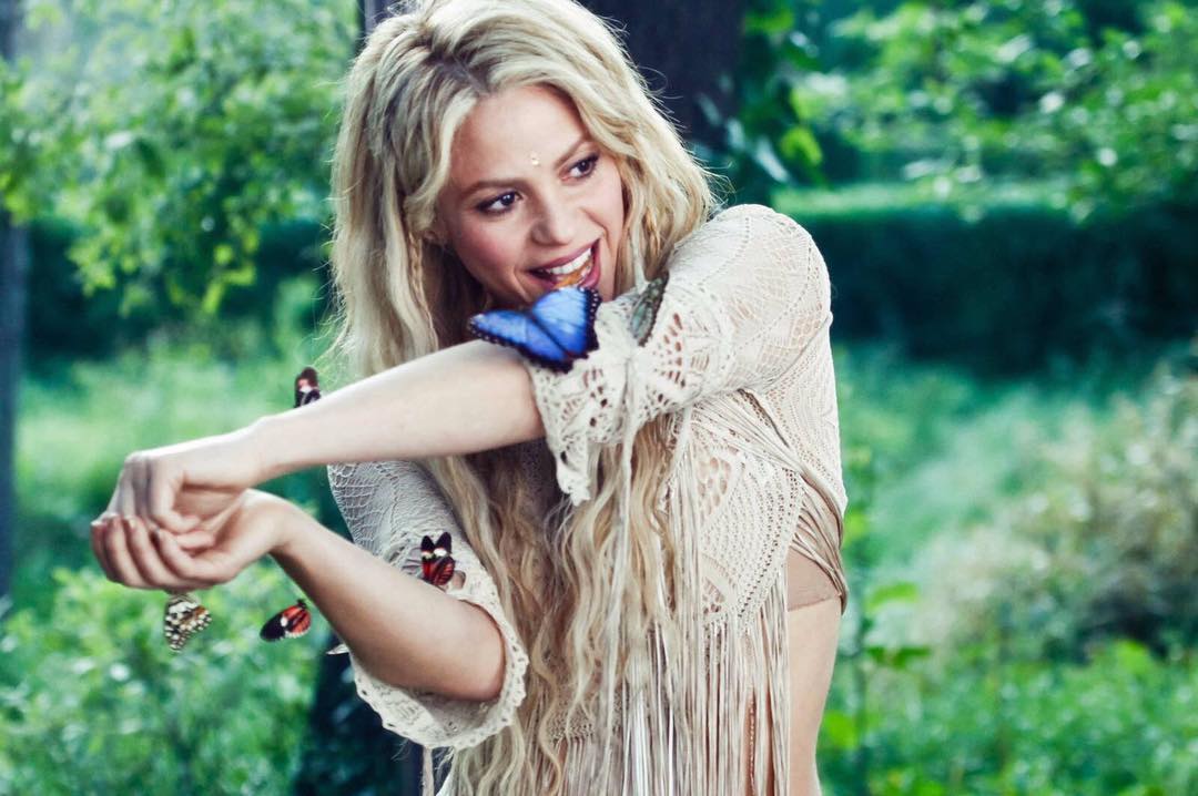 Shakira postpones tour over vocal cord haemorrhage