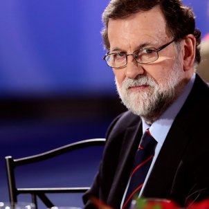 Rajoy brushes aside Puigdemont's proposal to meet Rajoy brushes aside Puigdemont's proposal to meet