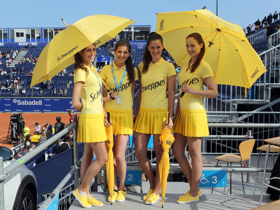 Multa por sexismo en el Trofeo Godó: 25.000€ por obligar a 8 azafatas a llevar minifalda