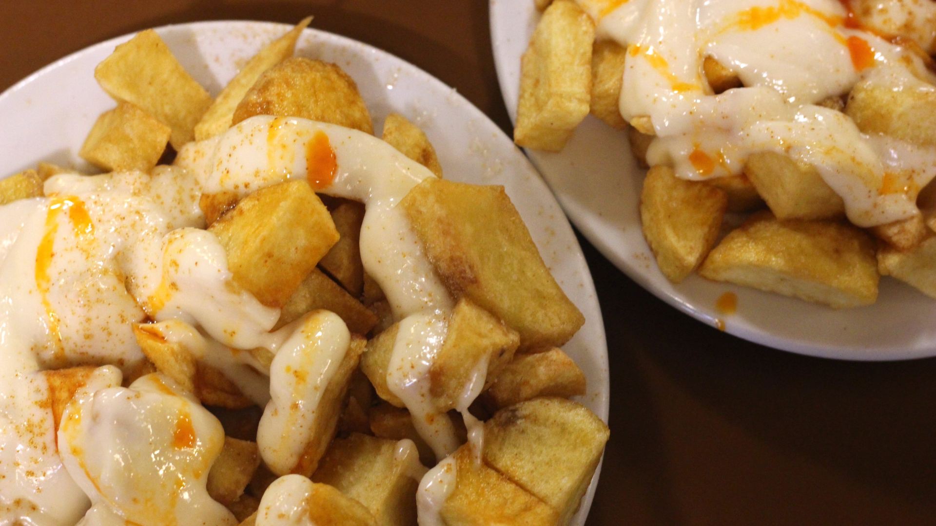 5 places to try the best 'patates braves' in Barcelona, one of the most famous tapa dishes