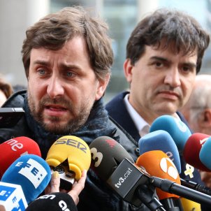 Comín asks to delegate his vote in Parliament to facilitate investing a new president Comín asks to delegate his vote in Parliament to facilitate investing a new president