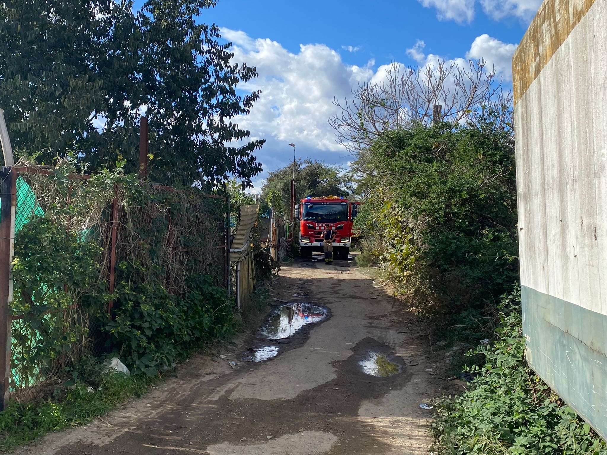 Fire in a shanty town near Barcelona: no casualties, but a reminder of how some live in 2023