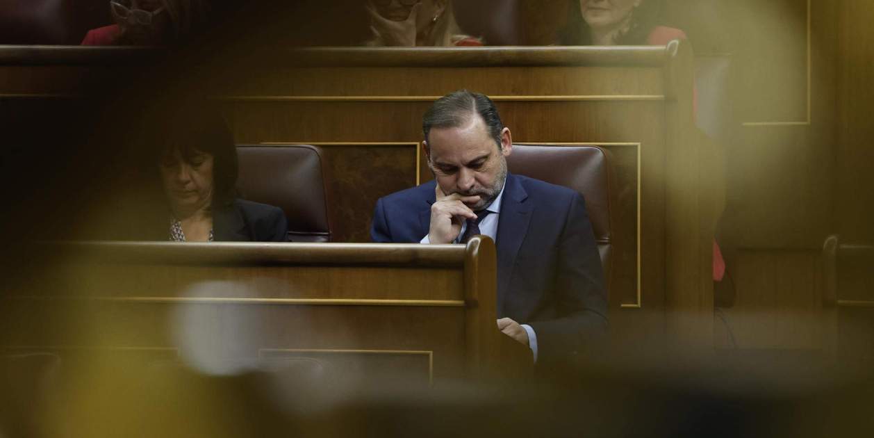 Besieged over Koldo affair, ex-PSOE minister Ábalos leaves committee role but remains as an MP