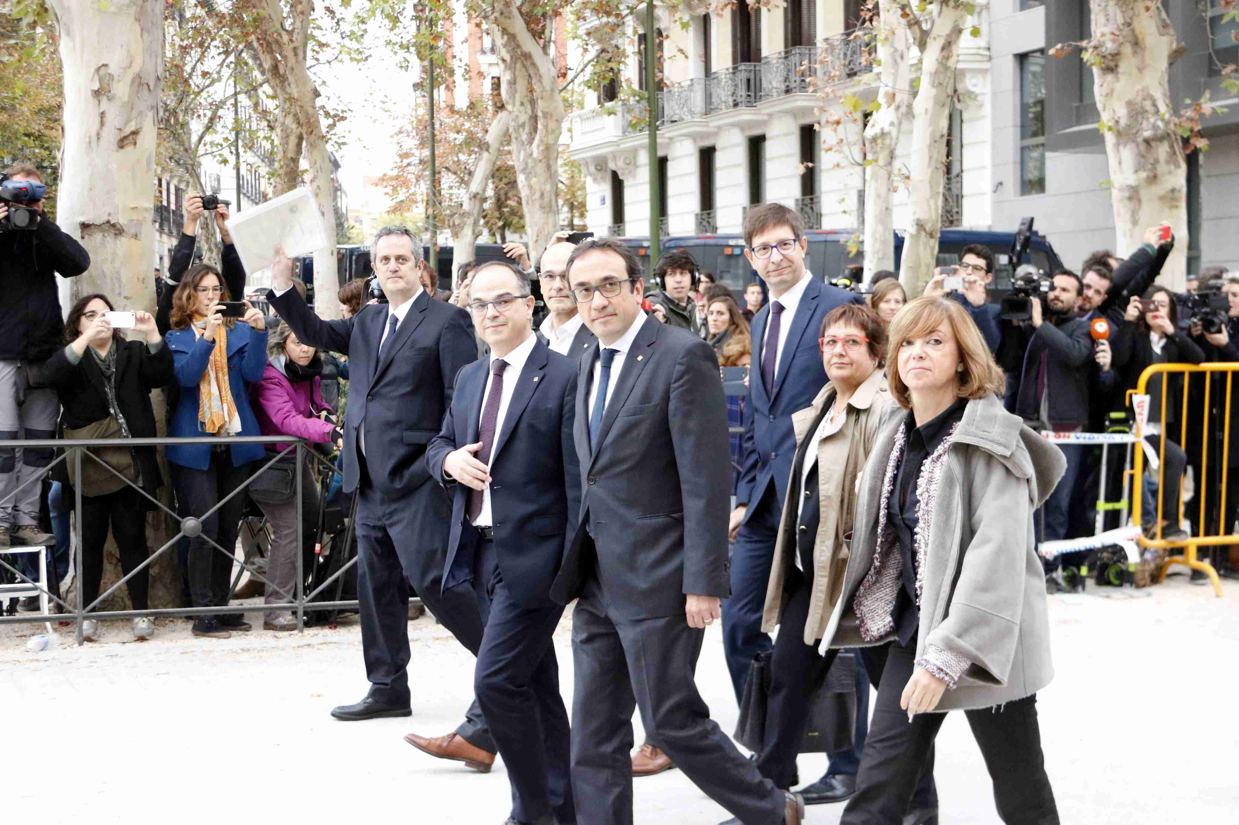 Imprisoned Catalan ministers ask for release from preventive detention