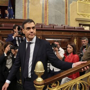 Pedro Sánchez, invested prime minister of Spain with 180 votes against Mariano Rajoy Pedro Sánchez, invested prime minister of Spain with 180 votes against Mariano Rajoy