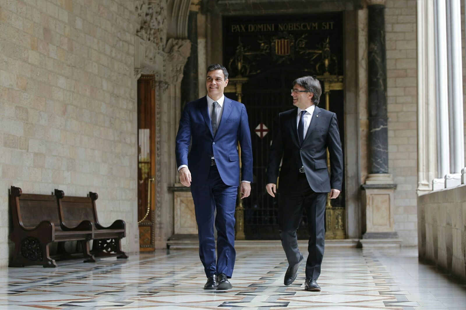 Carles Puigdemont guanya Pedro Sánchez a Google