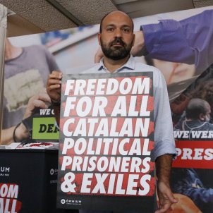 New campaign to explain situation in Catalonia to tourists New campaign to explain situation in Catalonia to tourists