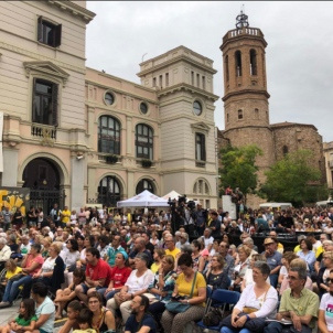 Hundreds call to "Free Forcadell" in act for jailed Catalan speaker Hundreds call to "Free Forcadell" in act for jailed Catalan speaker