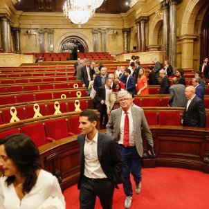 Debate suspended after a tempestuous day in the Catalan Parliament Debate suspended after a tempestuous day in the Catalan Parliament