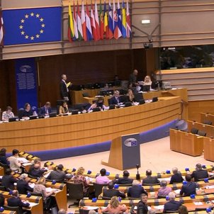 Austria's 'Der Standard': "Catalonia is now a European question" Austria's 'Der Standard': "Catalonia is now a European question"