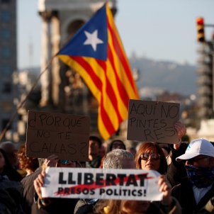 Spanish king draws Barcelona protests once again as MWC trade fair begins Spanish king draws Barcelona protests once again as MWC trade fair begins