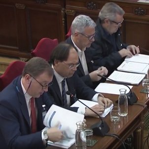 Expert witnesses face-to-face in the Catalan trial Expert witnesses face-to-face in the Catalan trial