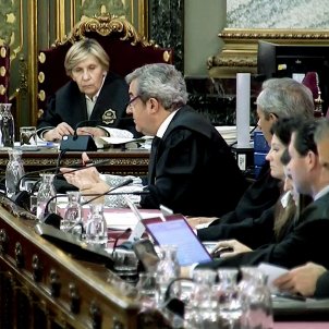 Supreme Court prosecutors accuse Catalan prisoners of a coup d'état Supreme Court prosecutors accuse Catalan prisoners of a coup d'état