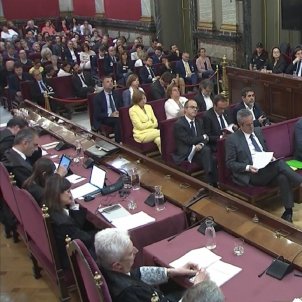 Supreme Court returns Catalan political prisoners to tougher prison regime Supreme Court returns Catalan political prisoners to tougher prison regime