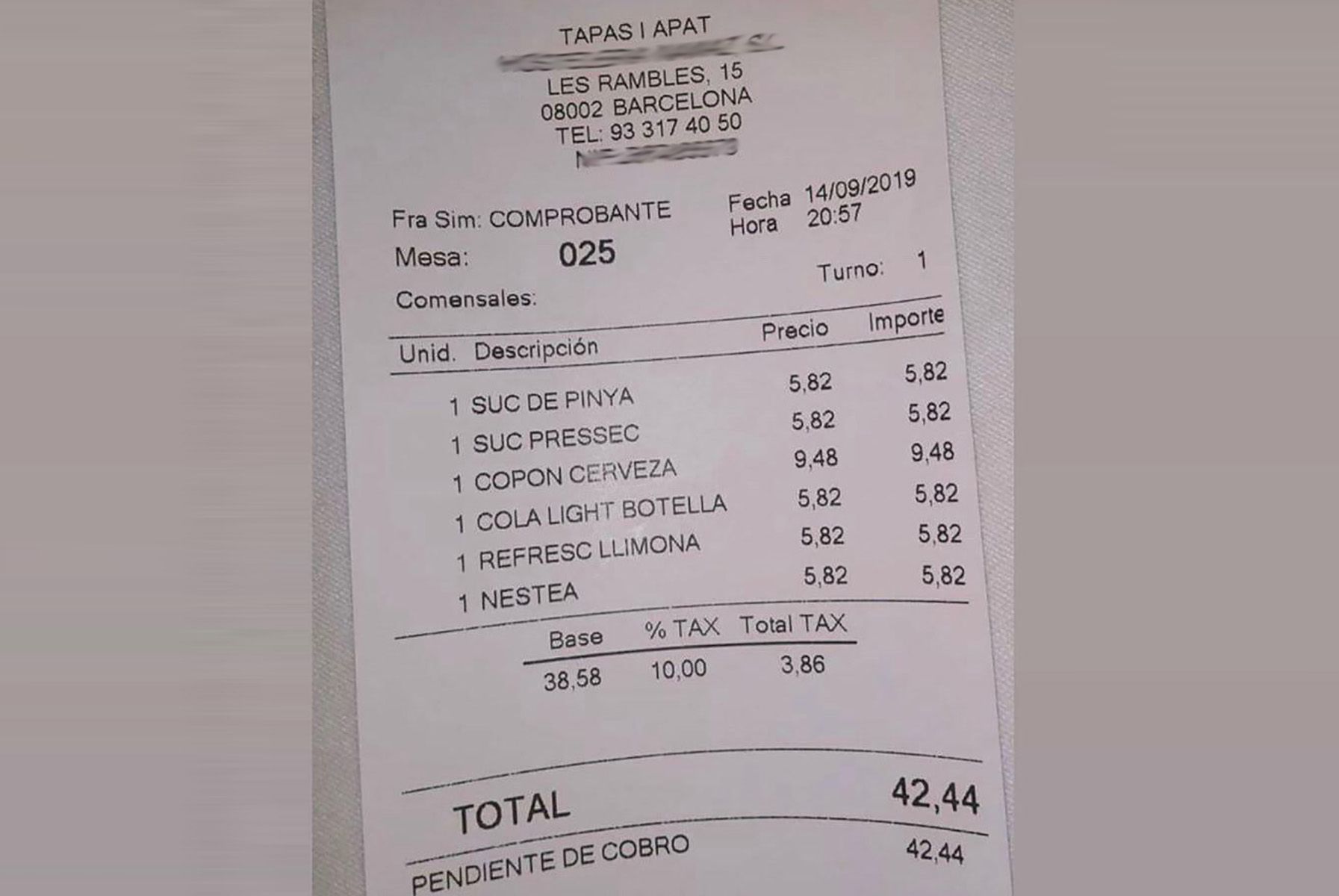 Sky-high drinks bill from central Barcelona bar makes social media choke