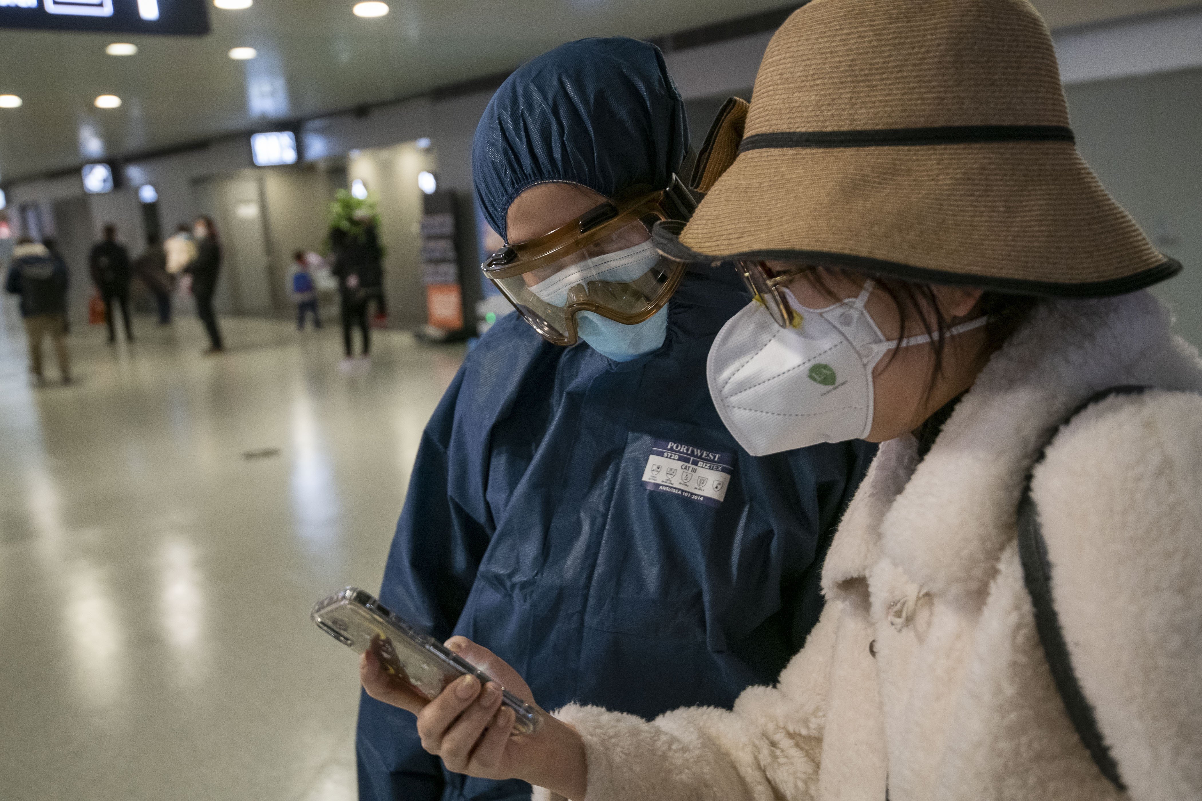 Espifiada d'Antena 3 creant alarma pel coronavirus a Madrid: ni idea de xinès