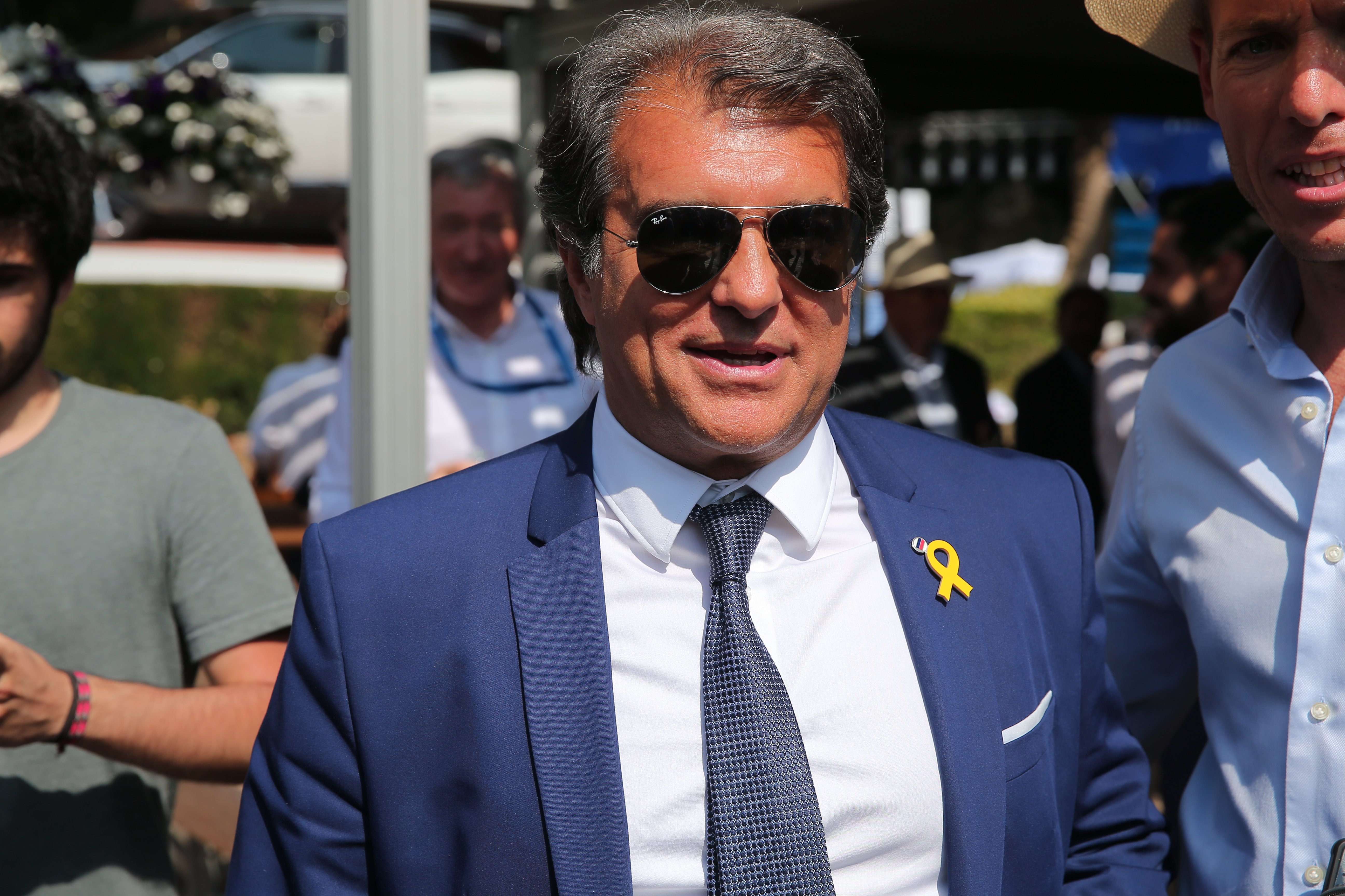 Joan Laporta respon "Quants cops he follat l'últim mes?" i l'auditori s'ensorra