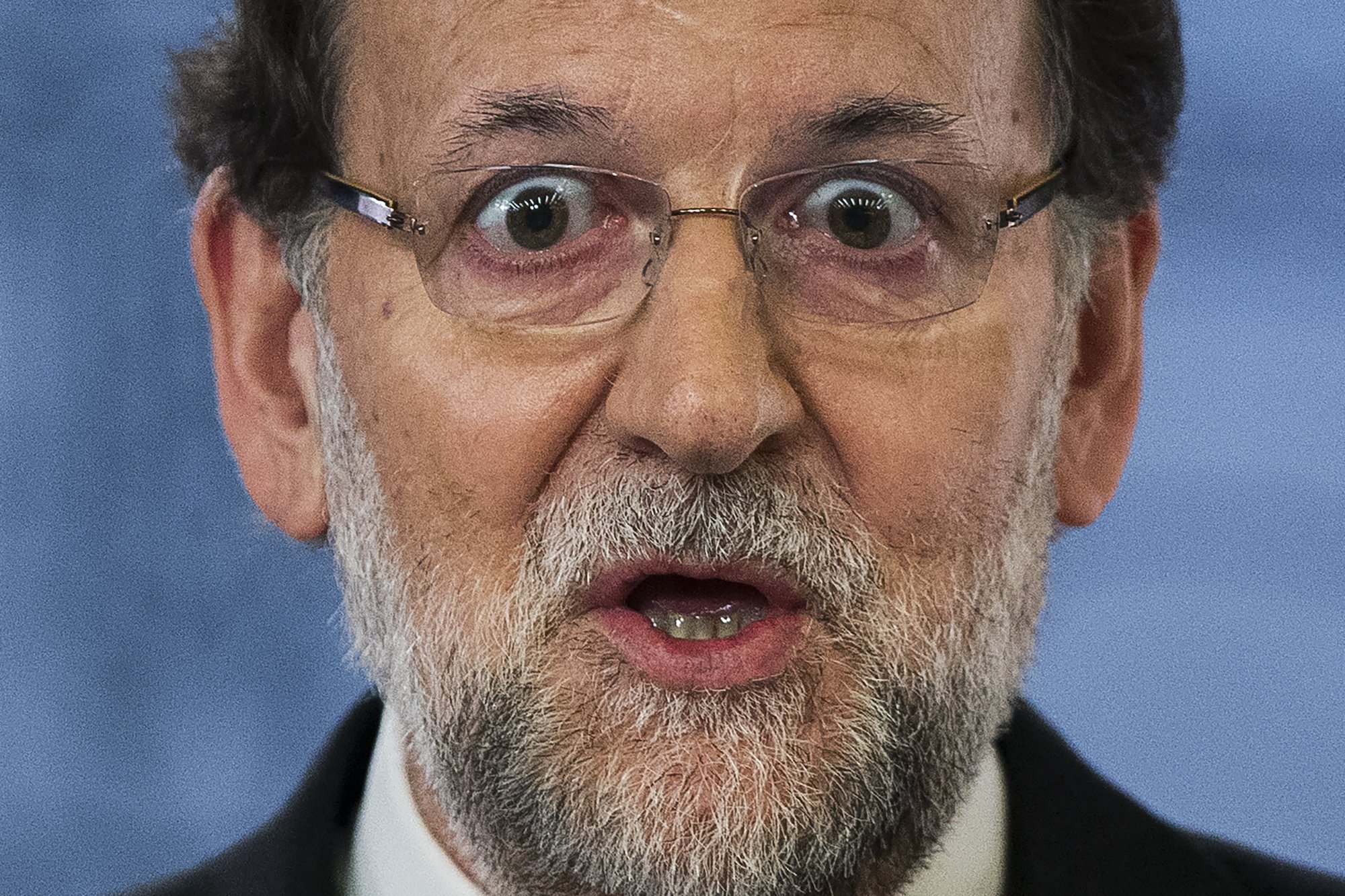 Rajoy gafapasta: nuevo e increíble look de Mariano para parecer menos casposo