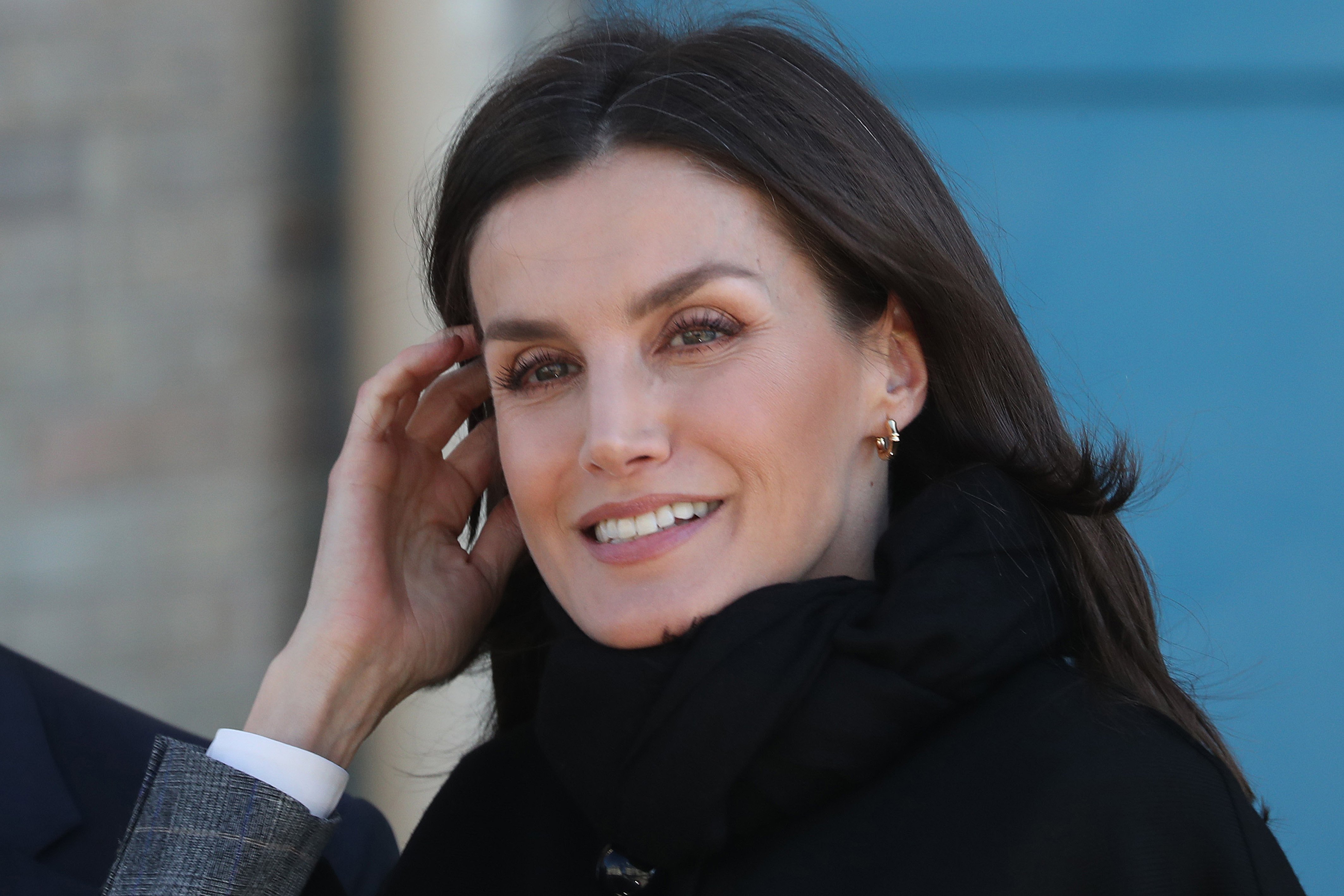 Letizia sorprende luciendo ropa de embarazada: "El outfit más feo del 2020"