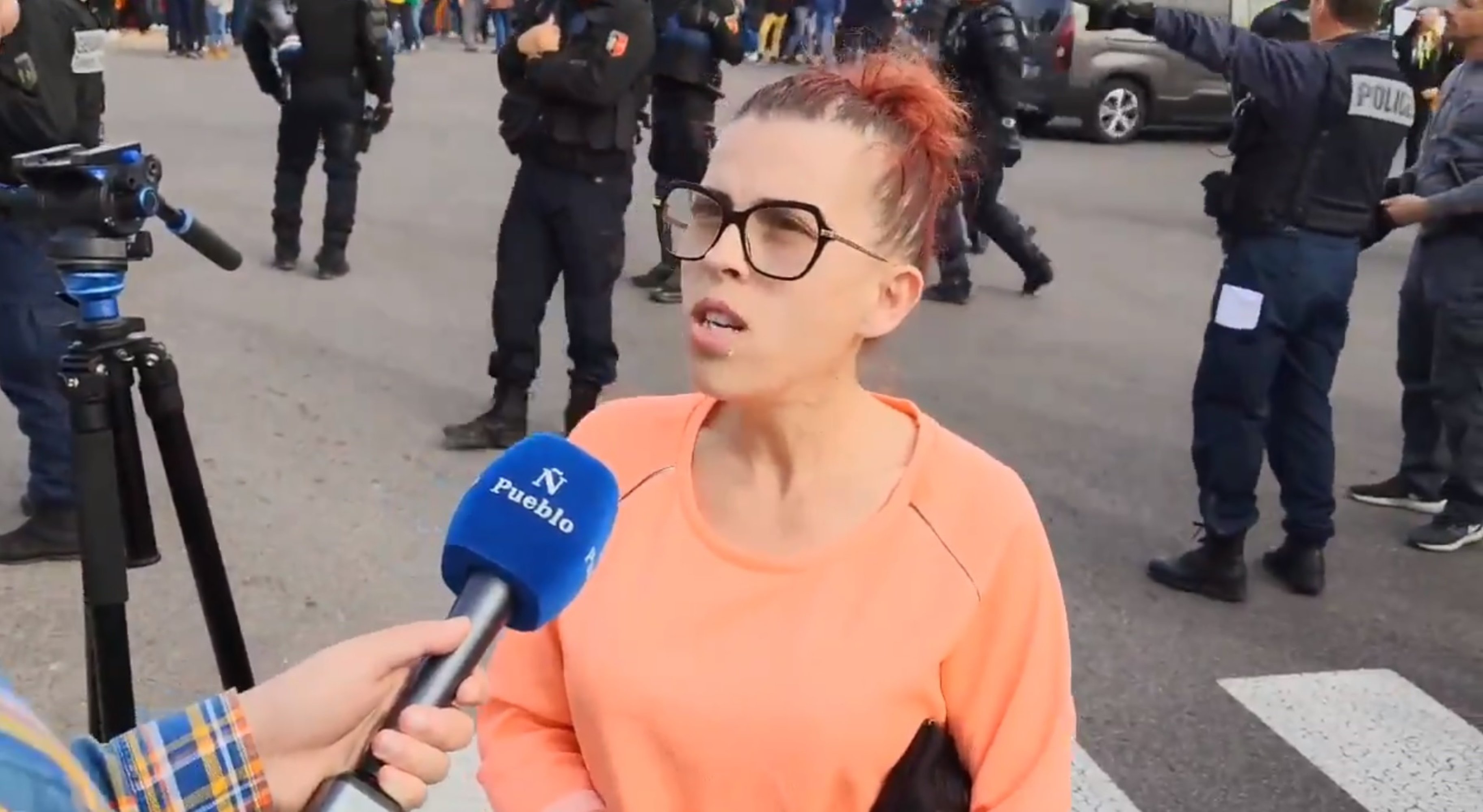 Ridícul viral: fan passar per francesa una dona que critica els indepes però l'accent la delata