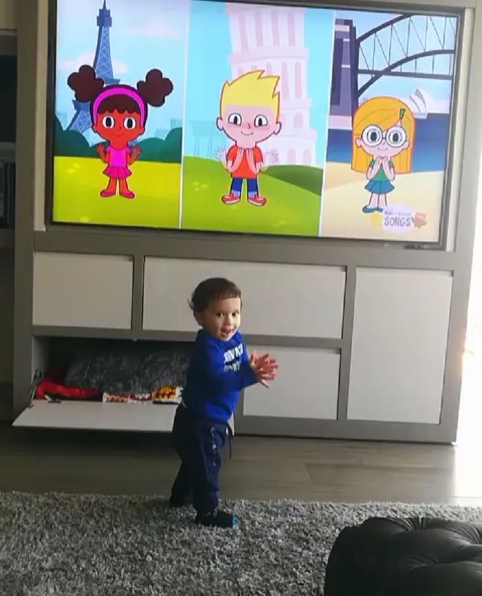 El adorable baile del hijo de Messi mientras aprende inglés