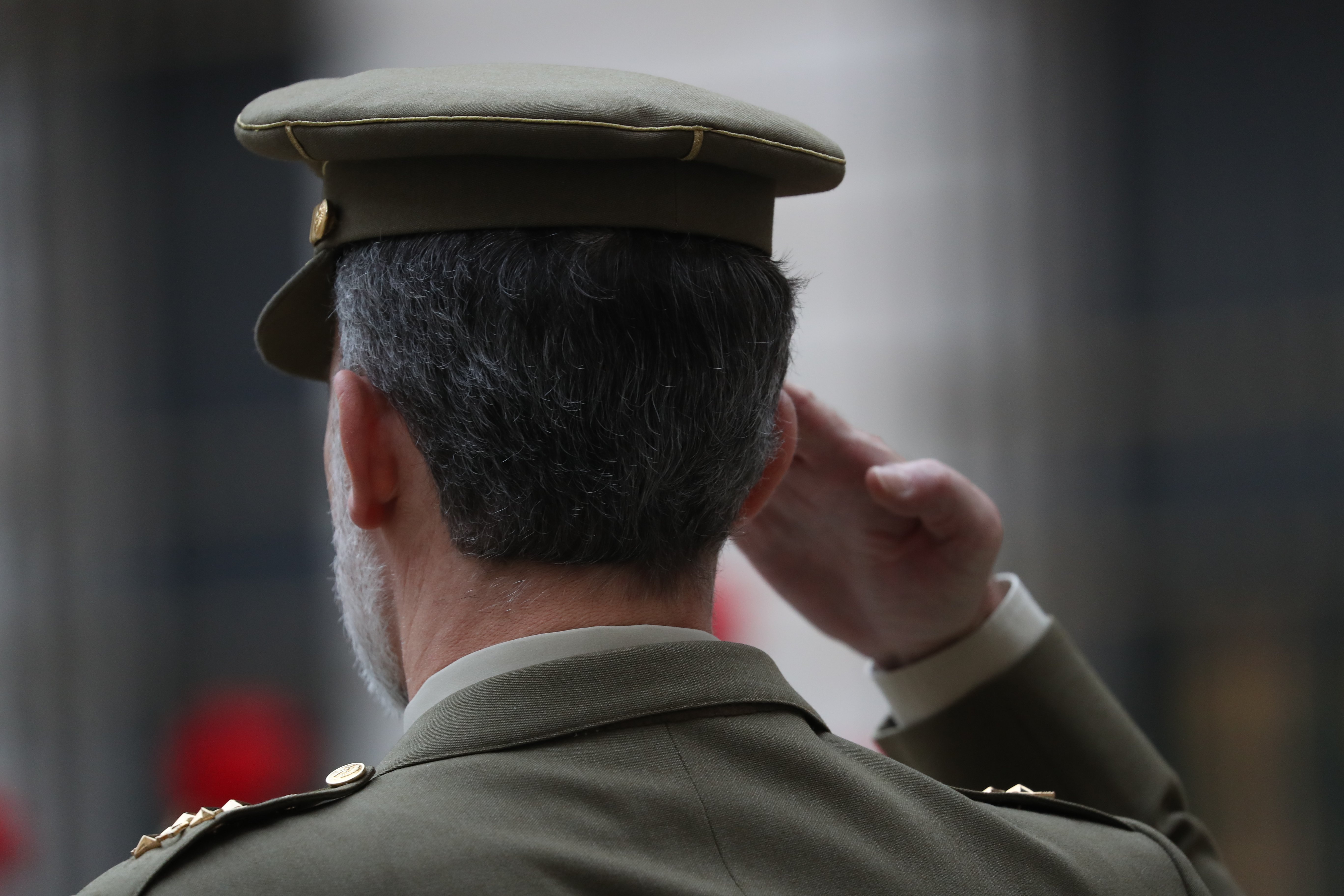 La mujer de un crack del Barça se moja: colleja memorable al rey y al Ejército