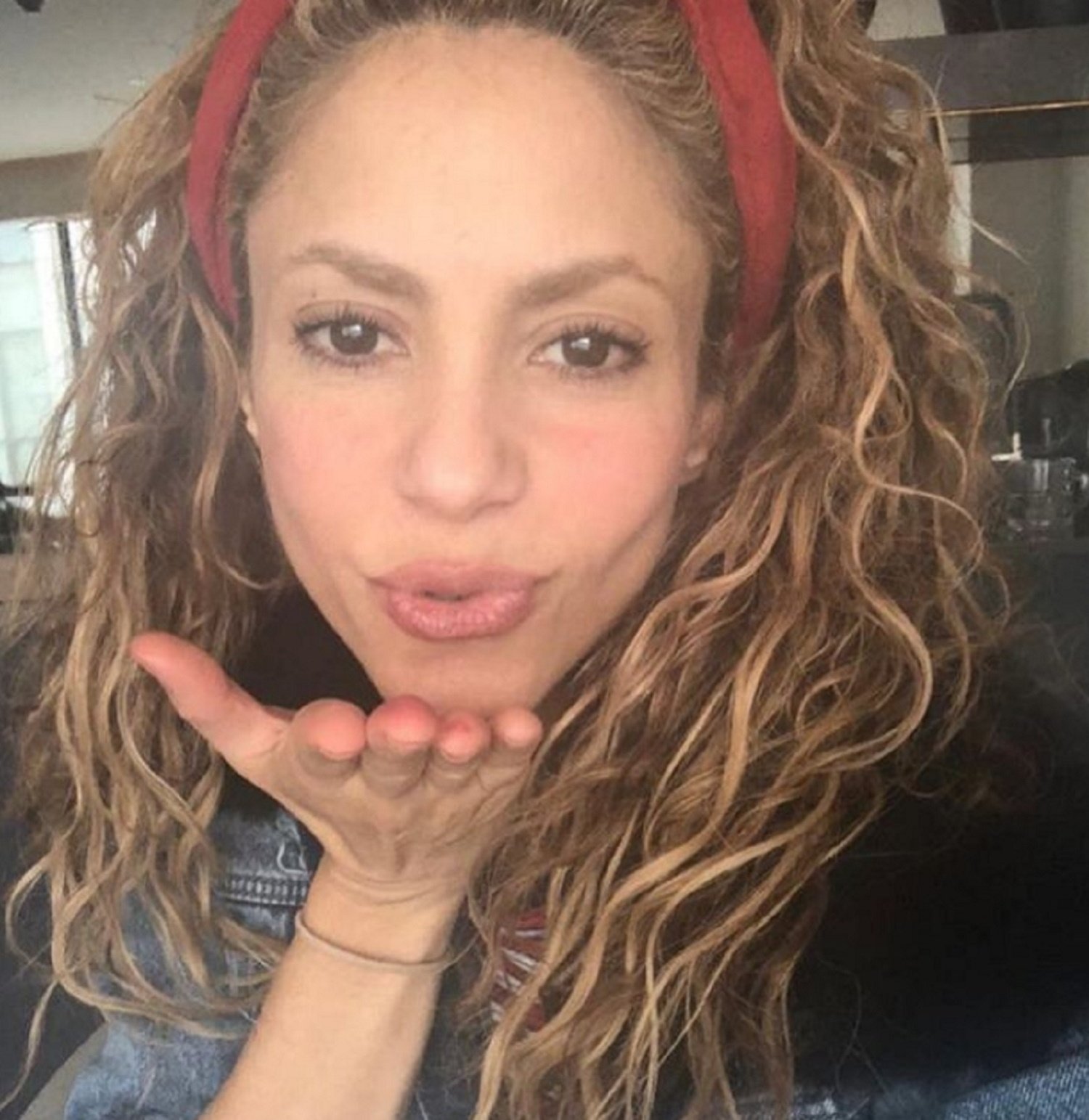 Insults irats a Shakira pel que ha dit de nens i gossos: "¡Dedícate a cantar!"