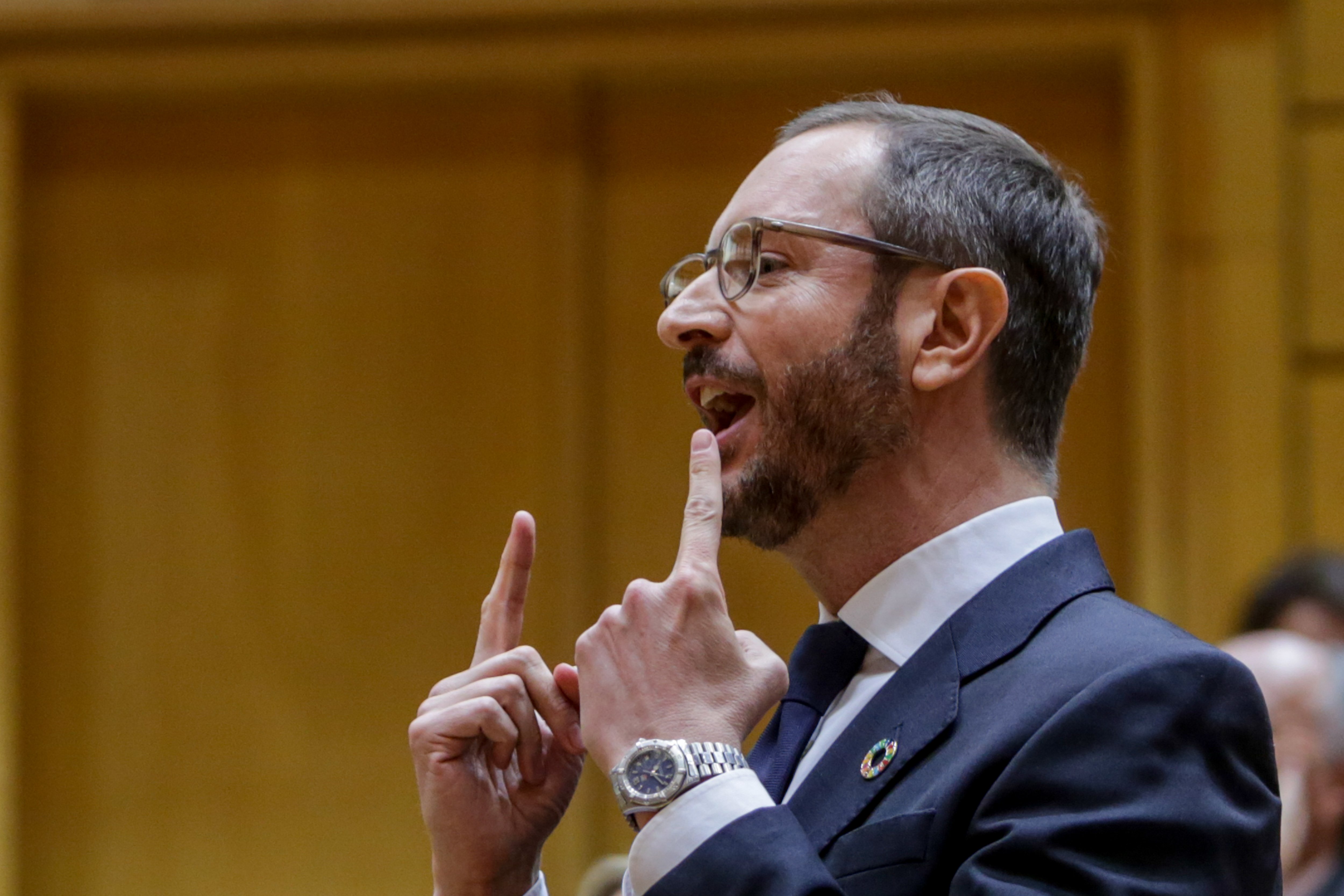 ¿Dónde está Maroto durante el confinamiento? Debate en la red por estas fotos