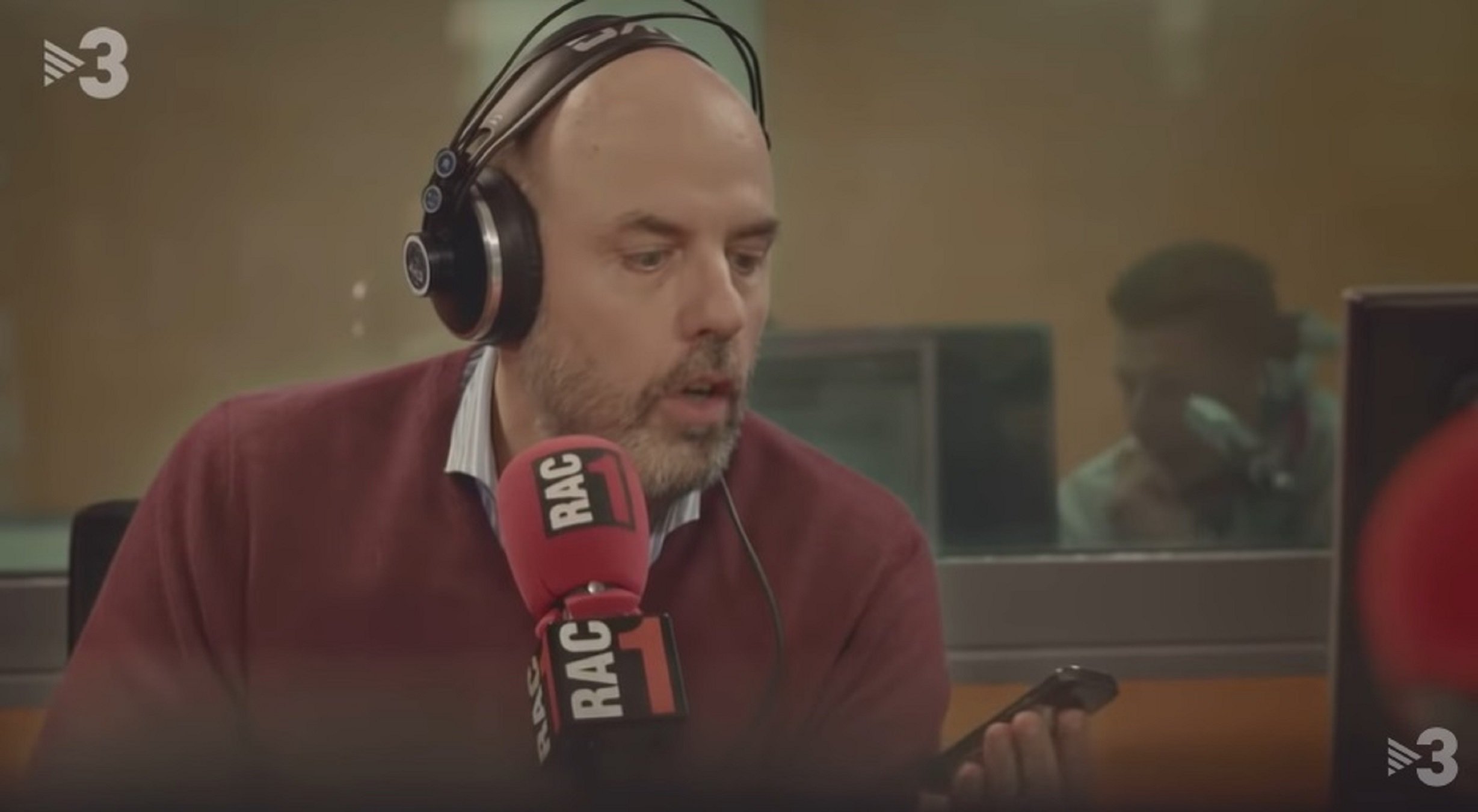 Basté, más radical que nunca, estalla en RAC1: "¡Idiotas, hijos de...!"