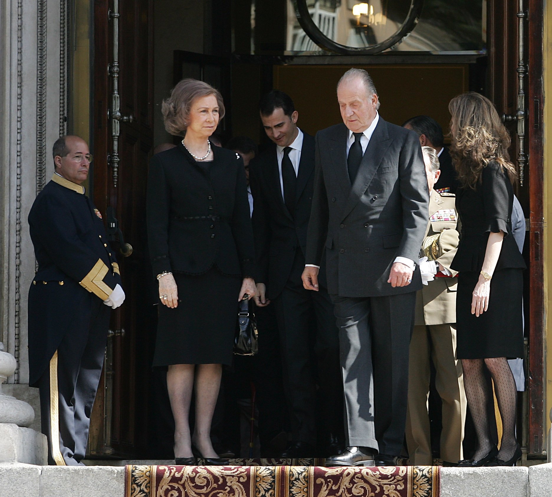 Peñafiel ataca al traidor Felipe y vaticina qué pasará cuando muera Juan Carlos