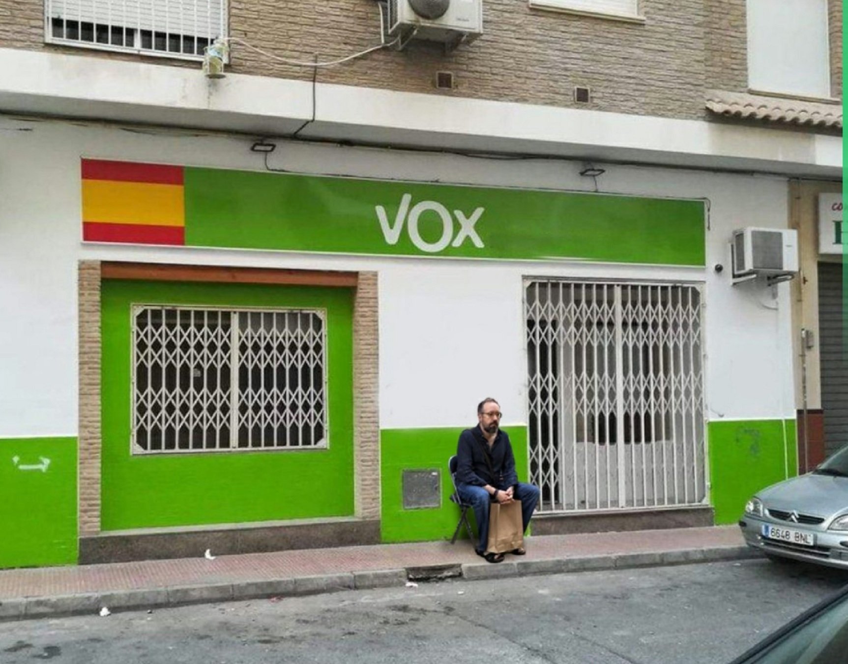 Ensorren Juan Carlos Girauta a memes cruels i Abascal diu que el fitxaria a Vox