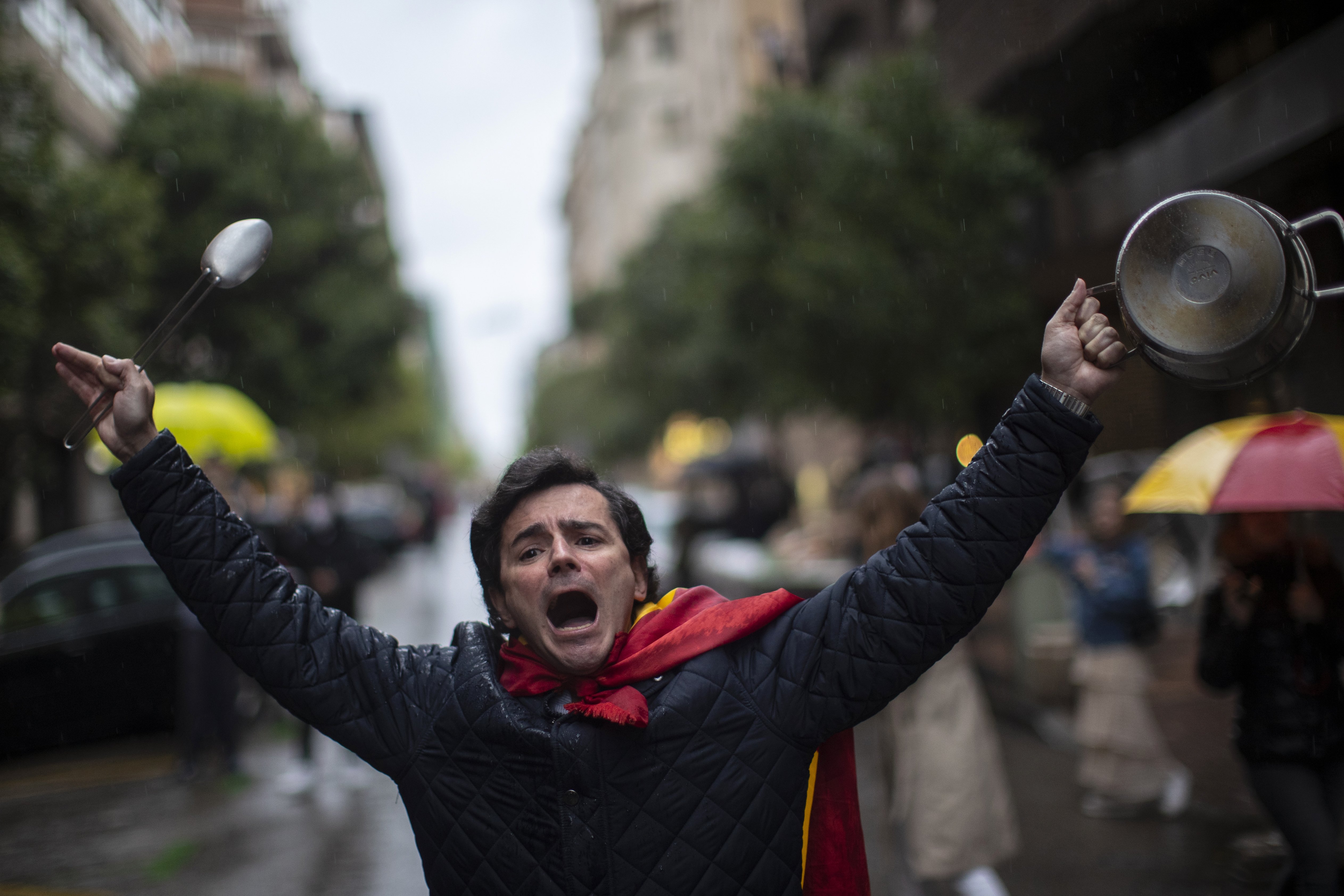 VIP catalana contra els madrilenys "En BCN también en fase 0 y no lloriqueamos"