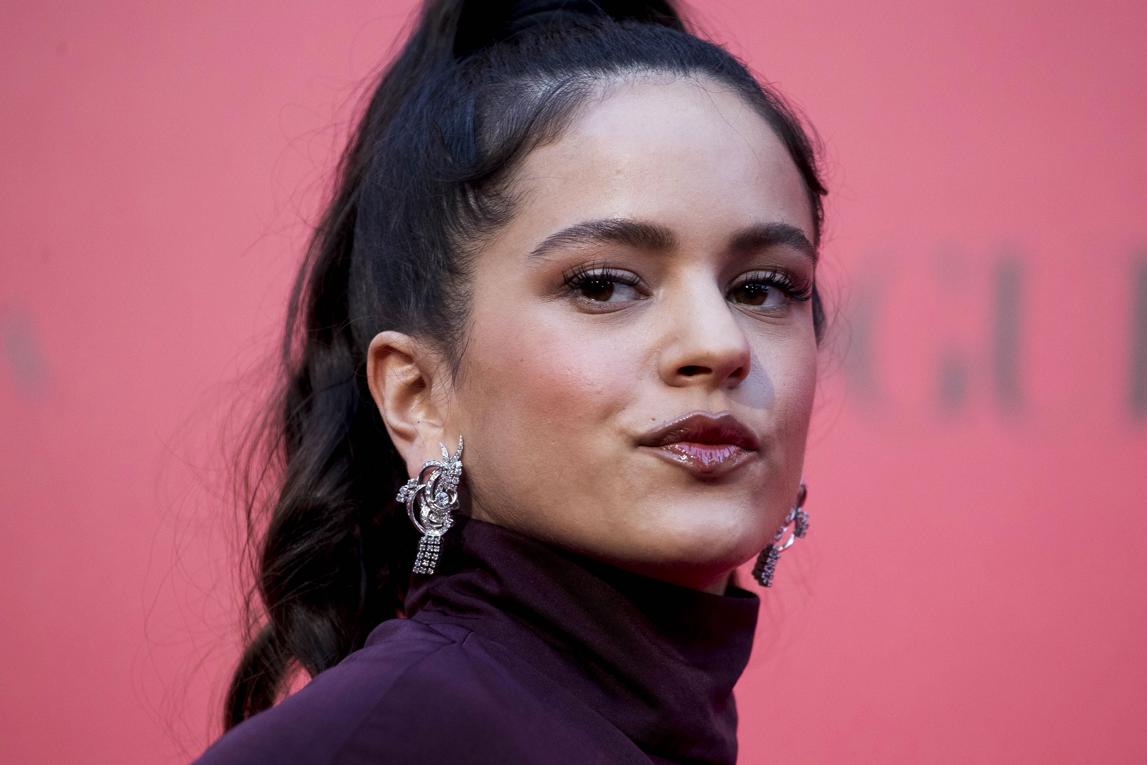 Rosalía envidiada y atacada por su exnovio rapero C Tangana lleno de rabia e ira