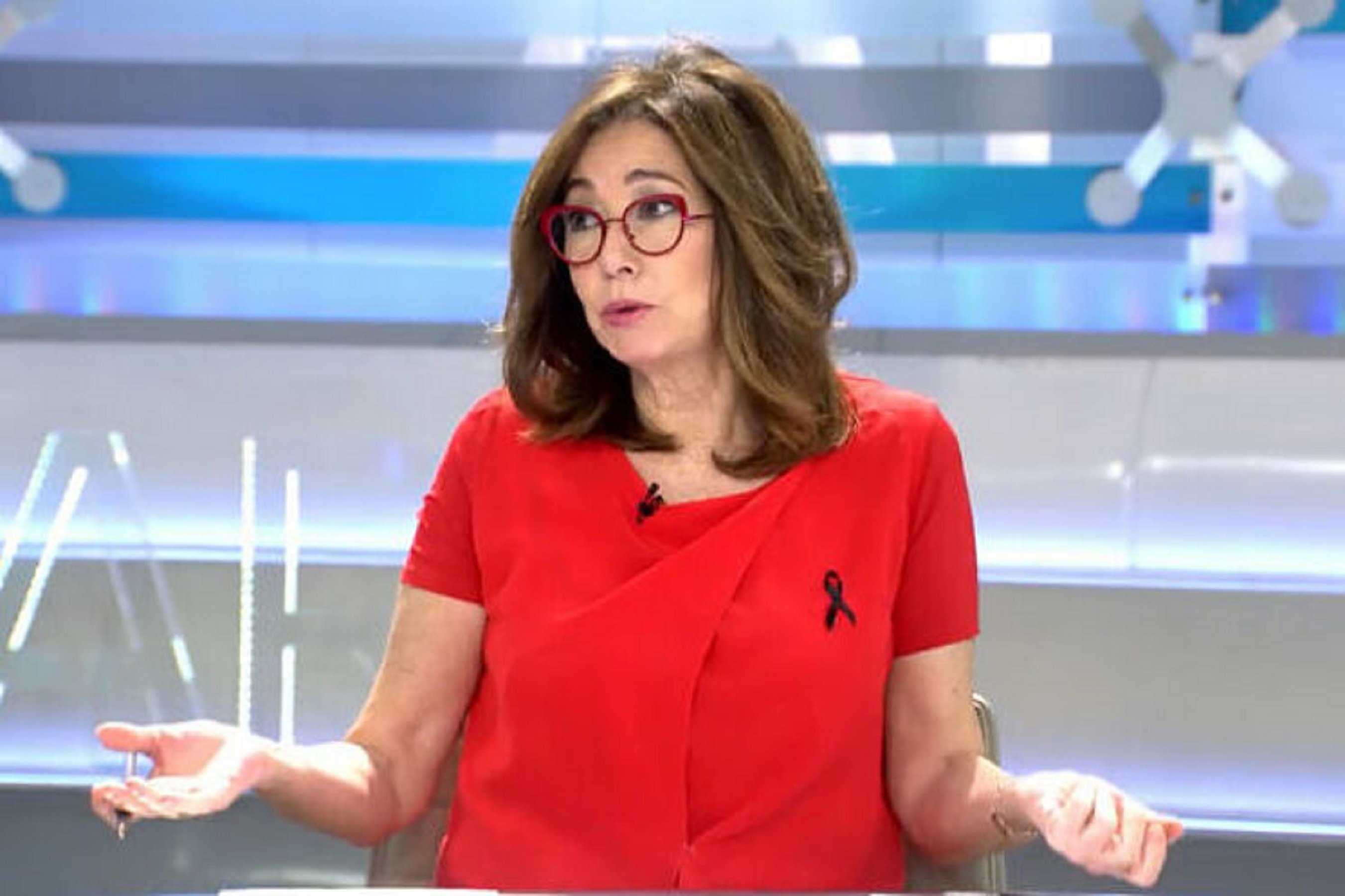 Ana Rosa Quintana explota pel que han fet els polítics amb Rocío Carrasco