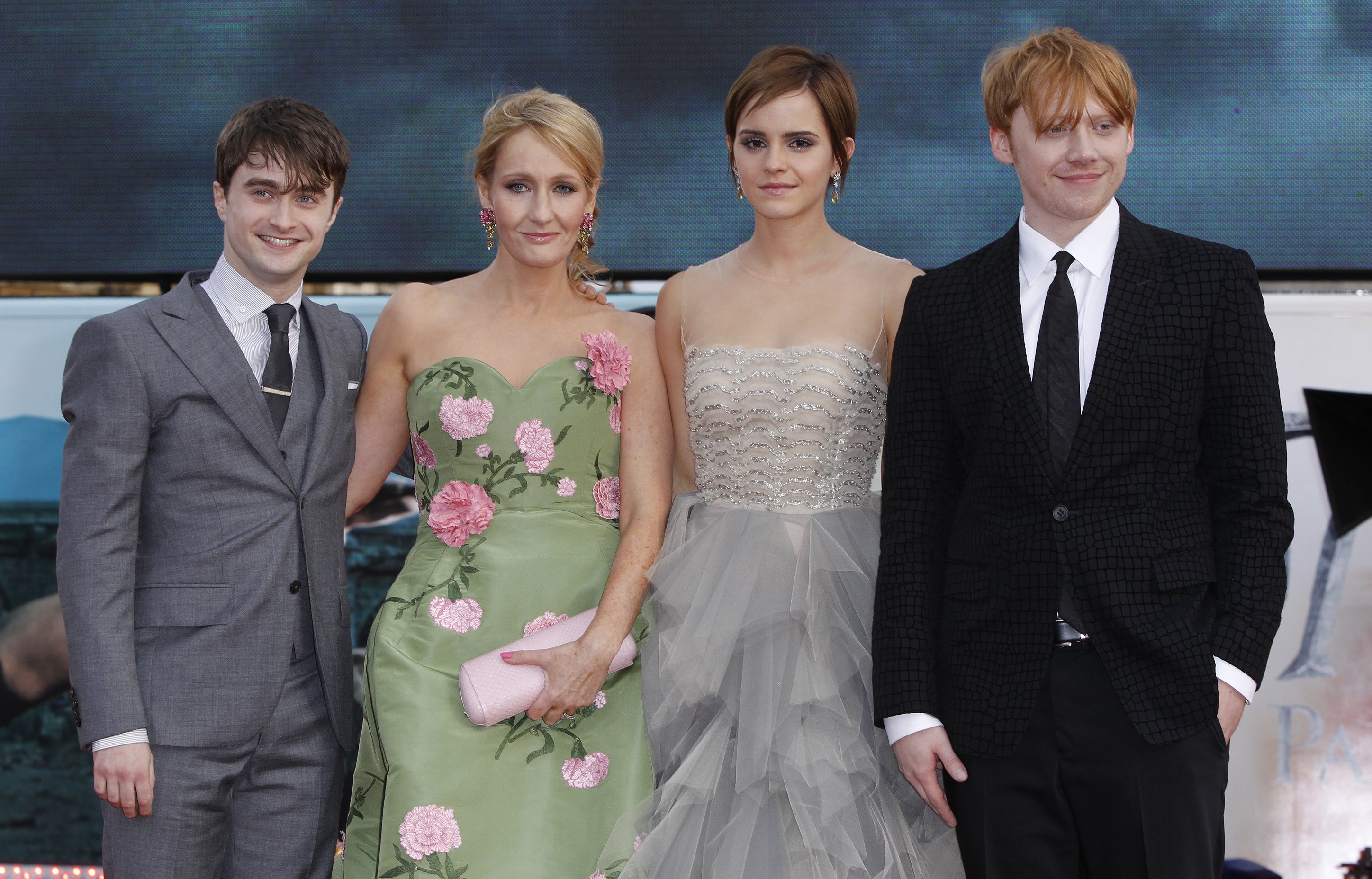 Daniel Radcliffe y J.K. Rowling, enfrentados por una polémica transfóbica
