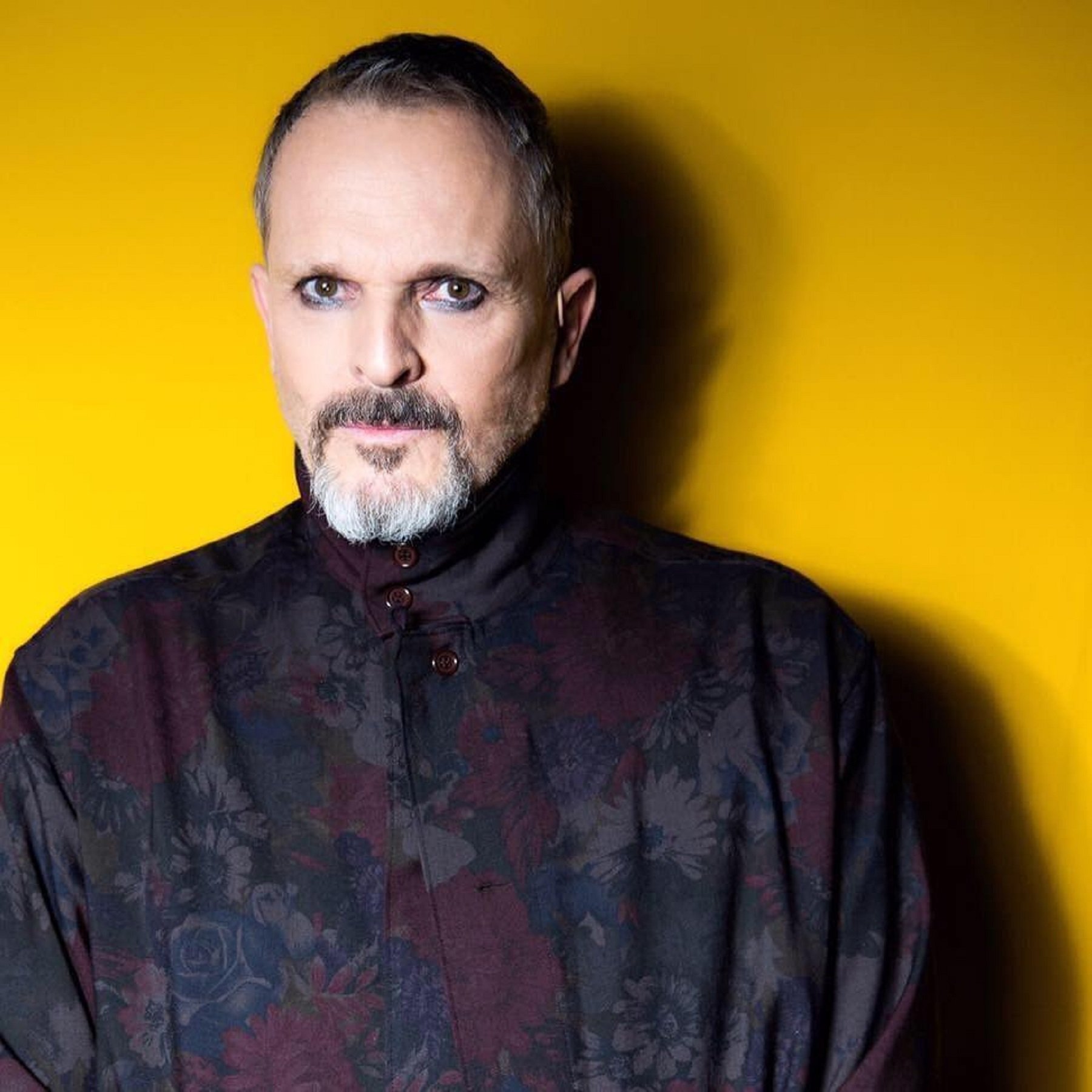 Bosé, conspiranoic i antivacunes: "Sánchez es cómplice de un plan supremacista"