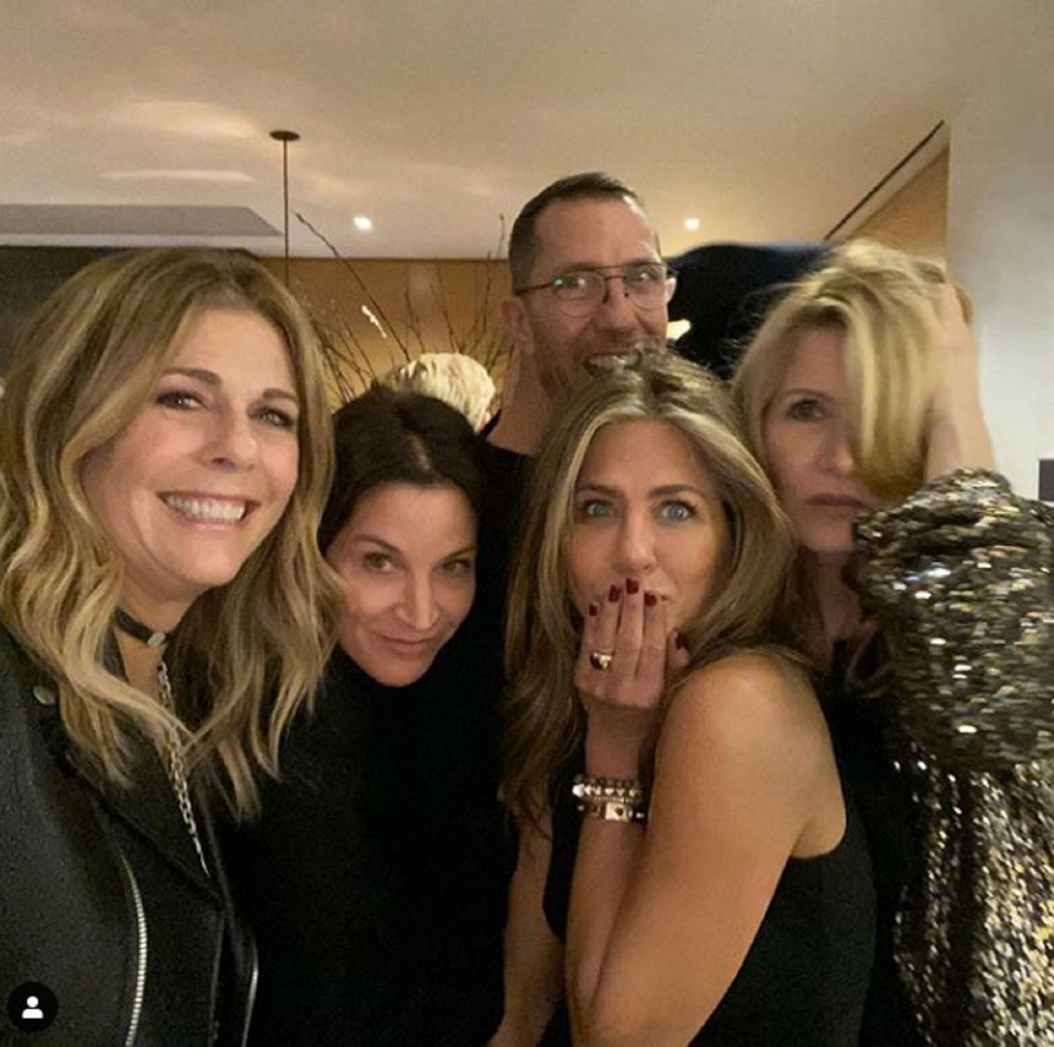 Jennifer Aniston sorprende a los fans: enseña tatuajes y revela su significado